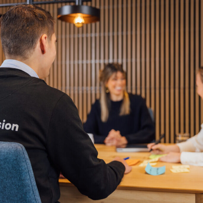Sfeerfoto Bram - Renee - Malou trui